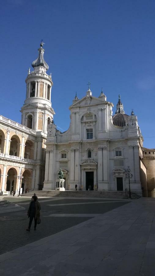 B&B I Tre Bassotti Loreto Exterior photo